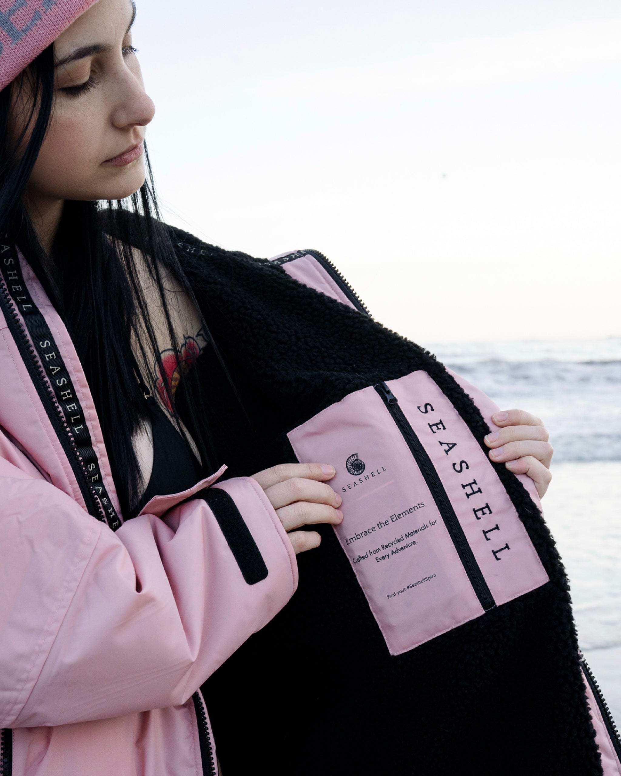 Changing Robe Pebble Pink – male model