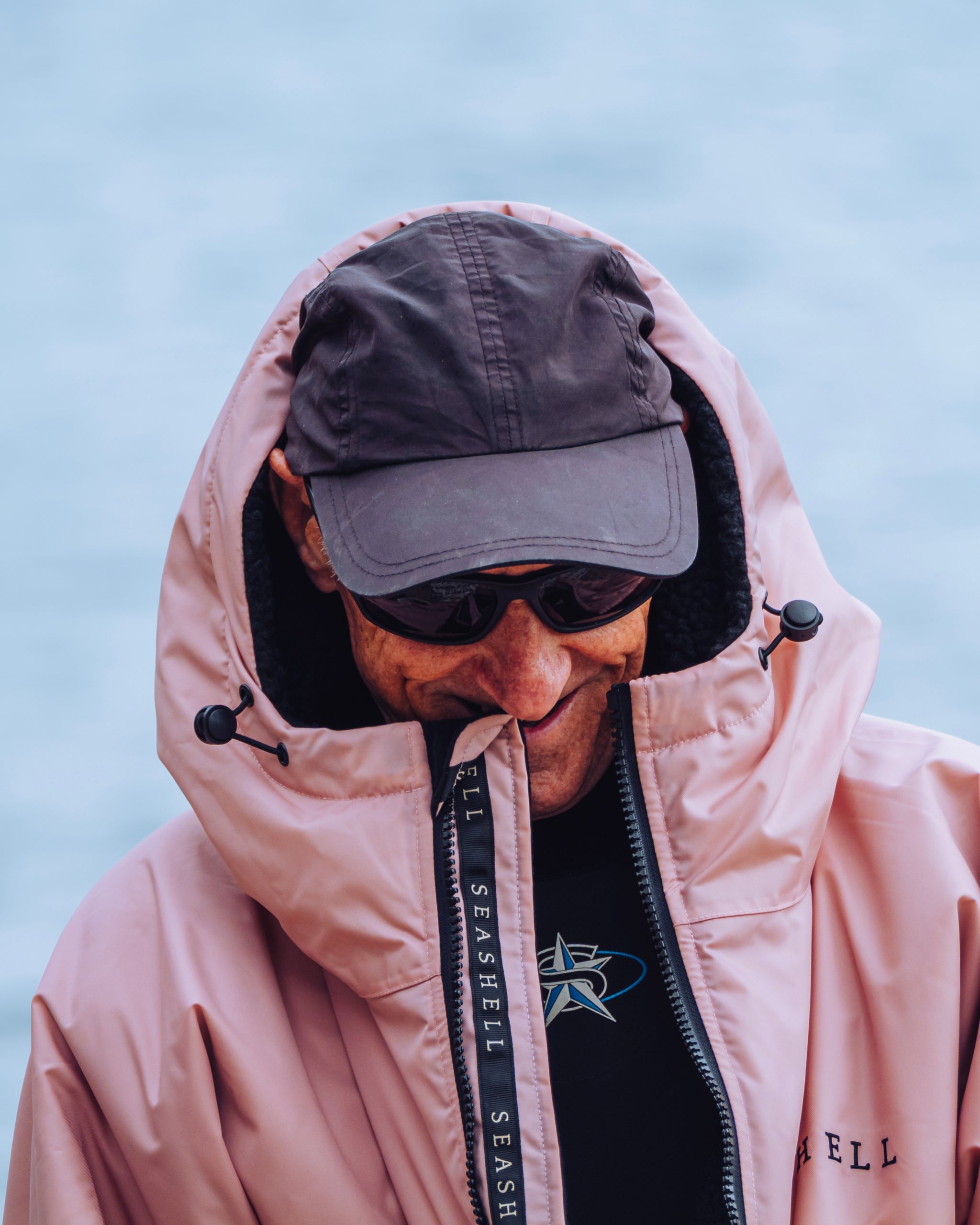 Changing Robe Pebble Pink – male model
