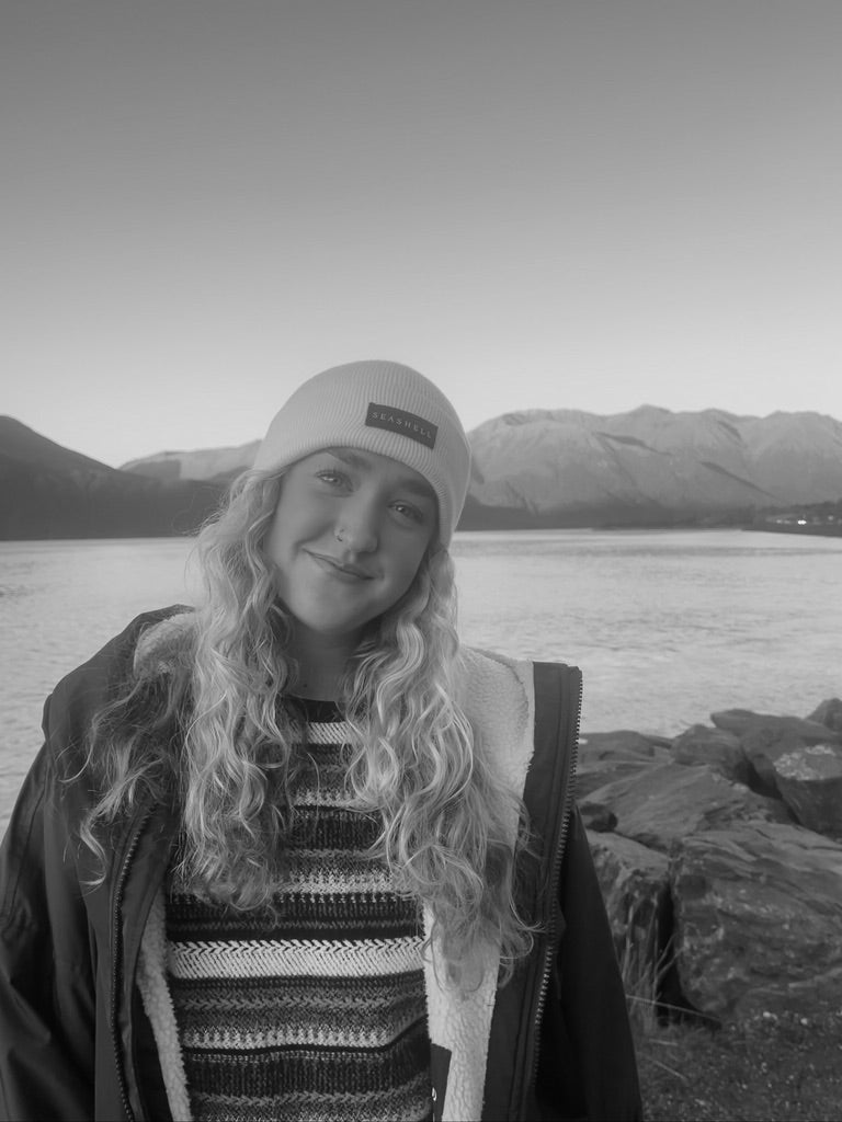 girl in beanie