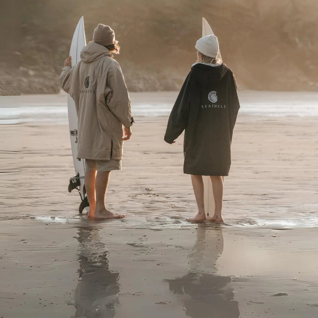 Life on the Waves: The Surfer’s Guide to Beach Changing Robes - SEASHELL®