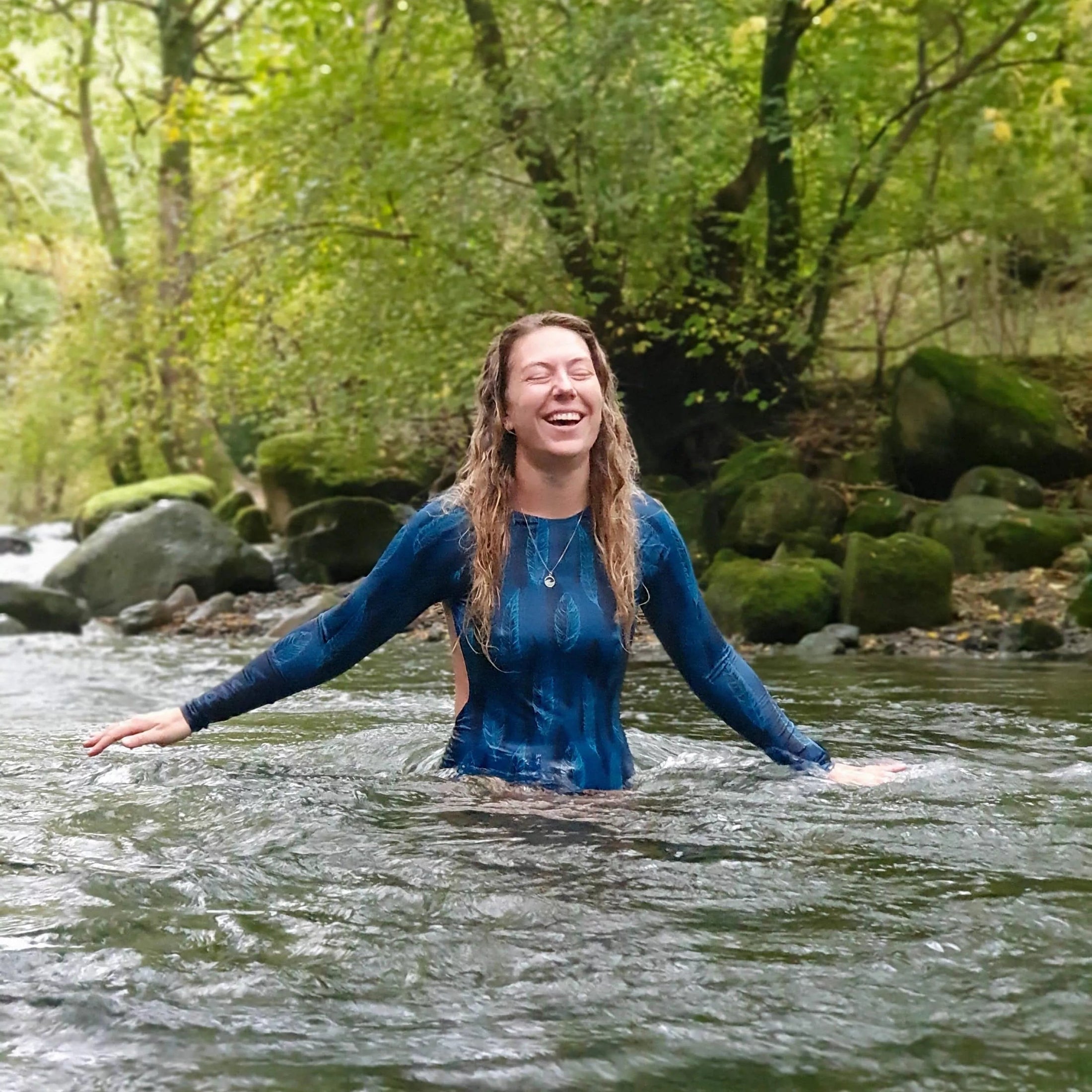 Lisa Outdoors takes on the dip a day challenge. - SEASHELL®