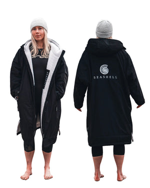 Changing Robe Black – female model