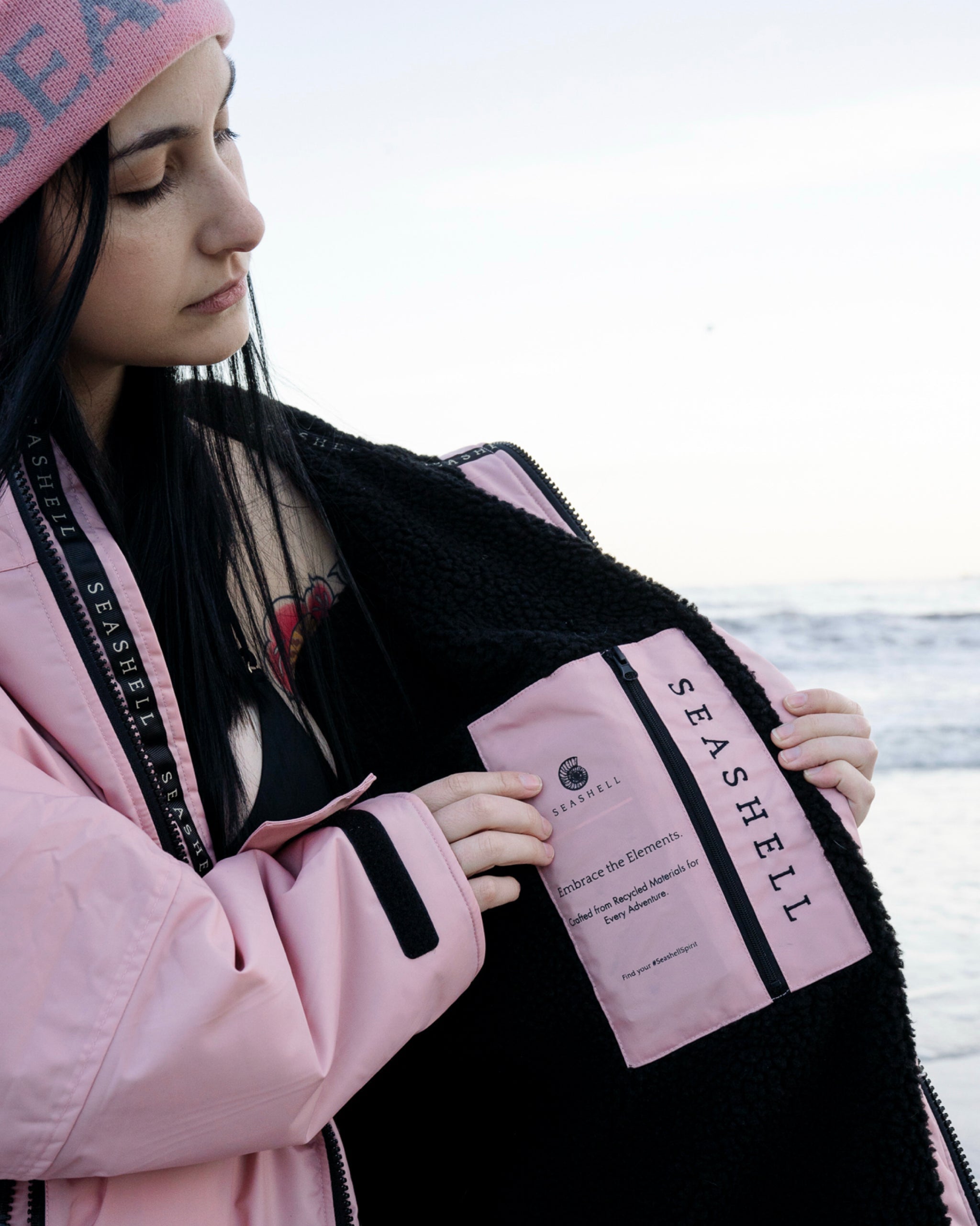 Changing Robe Pebble Pink – female model