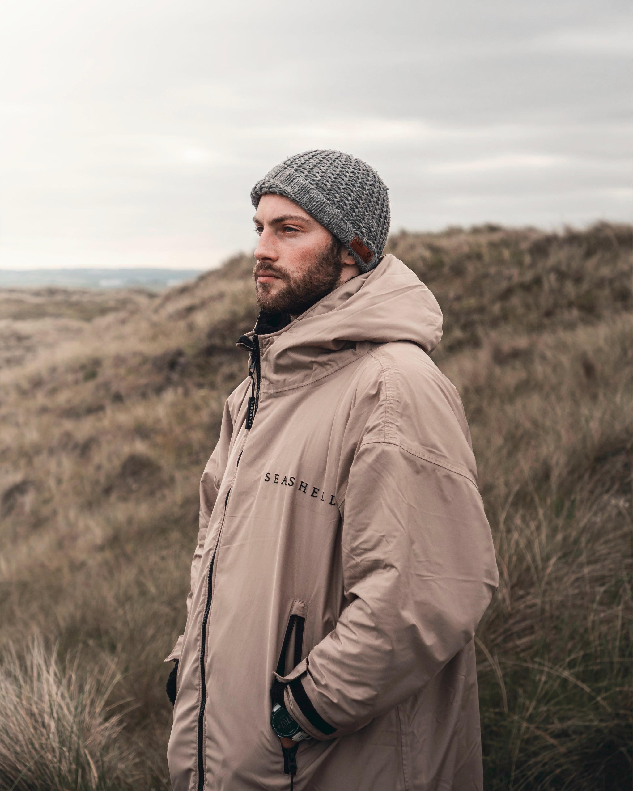 Changing Robe Sand – male model