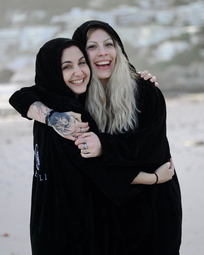 Organic Cotton Towelling Robe Black – female model