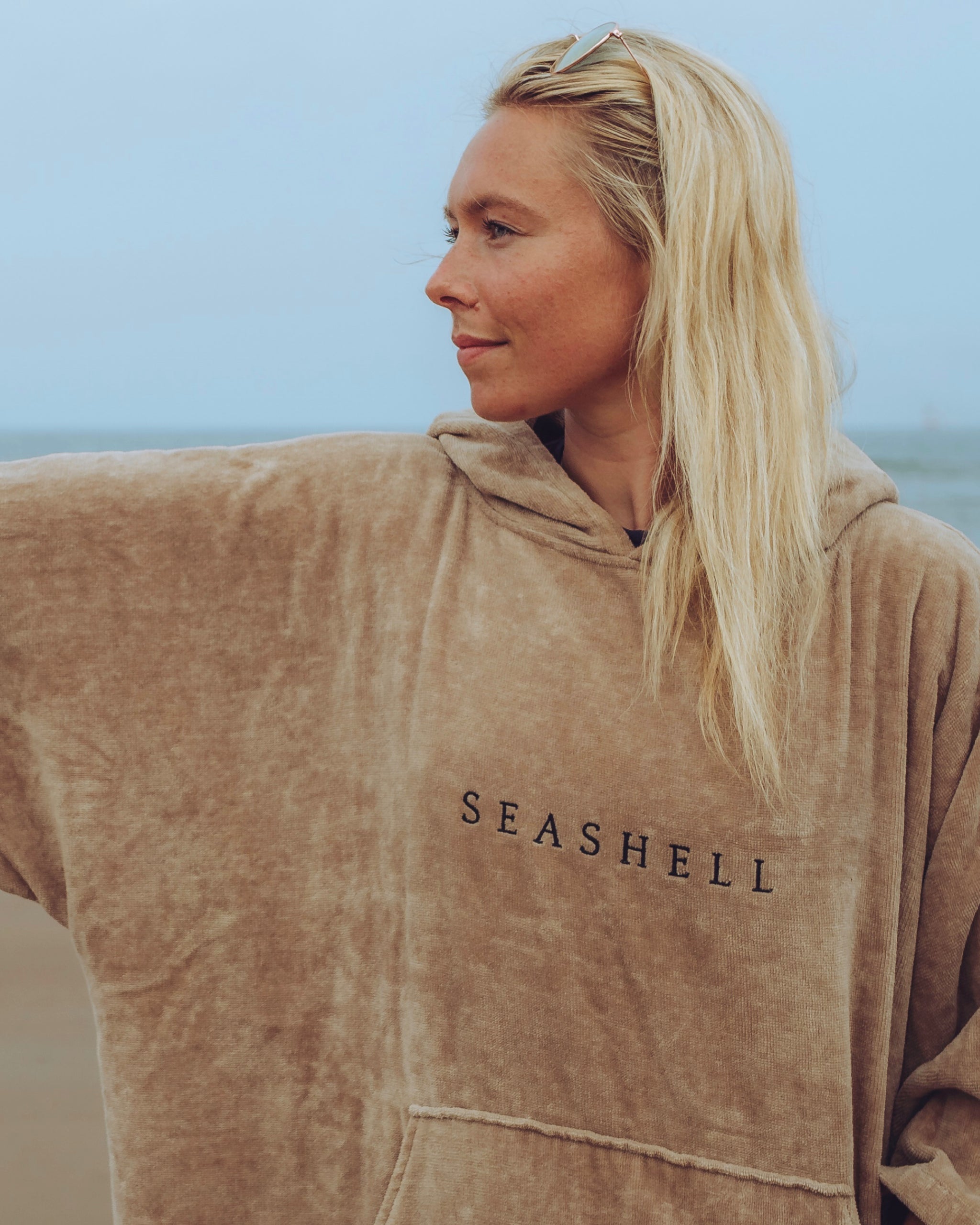 Organic Cotton Towelling Robe Sand – male model