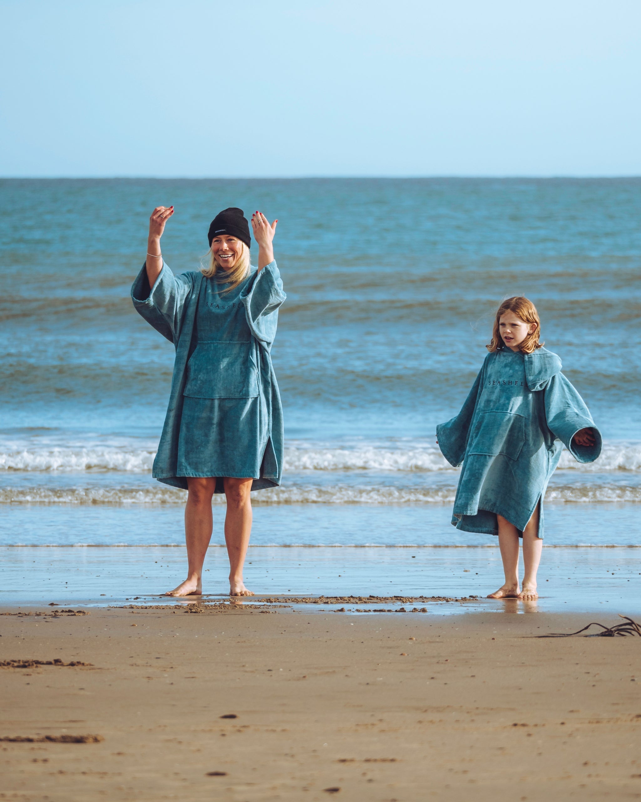 Organic Cotton Towelling Robe Teal – female model